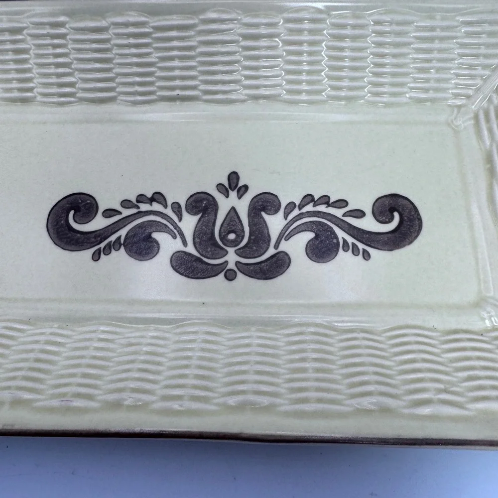 Pfaltzgraff Yorktowne Stoneware Rectangular‎ Serving Tray Basketweave 11.5x5.5